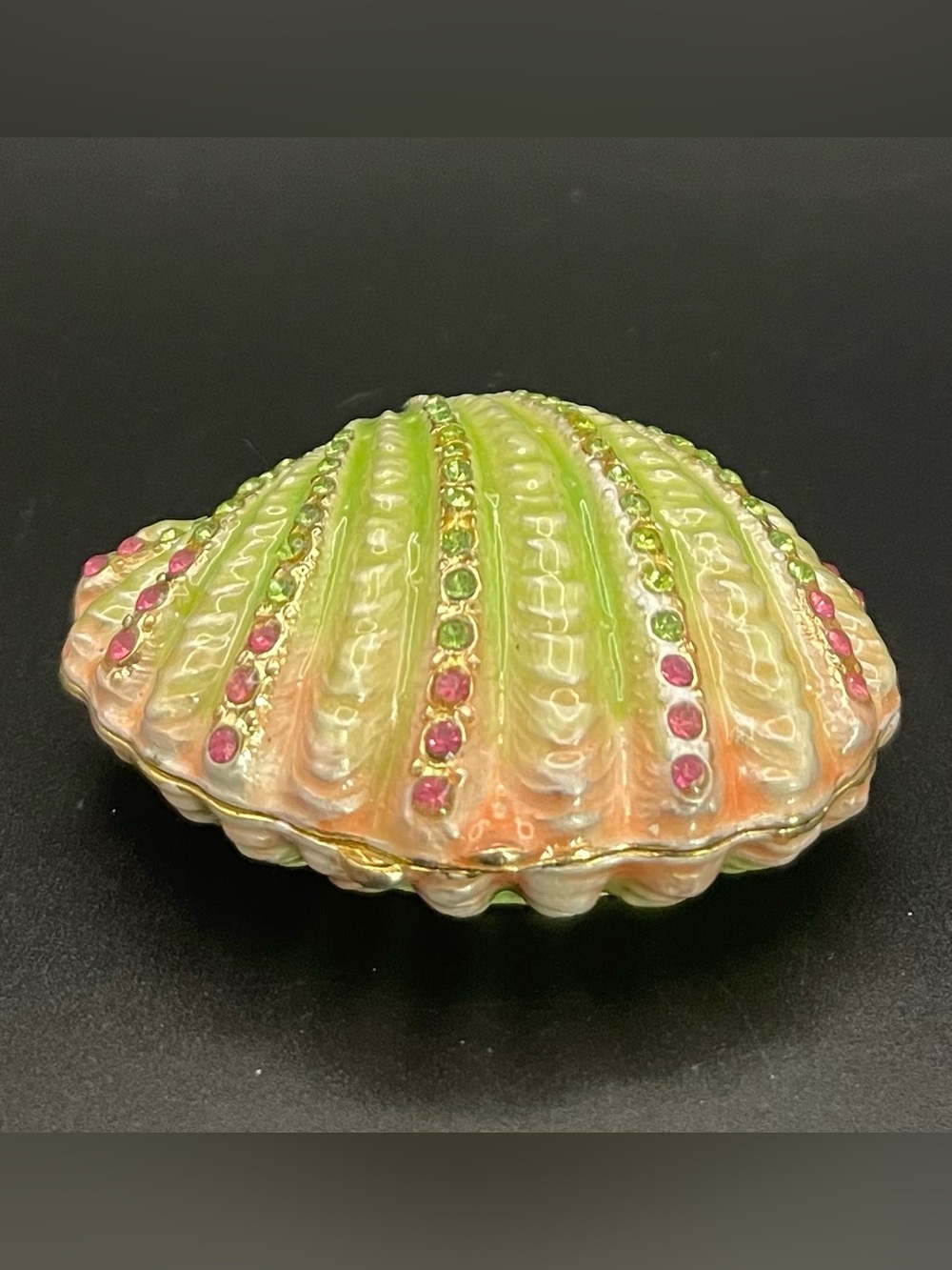NWT vintage enamel jeweled clamshell hinged trinket box